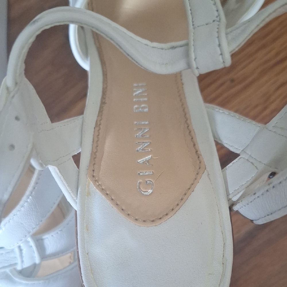 Gianni Bini White Minimalist Sandals